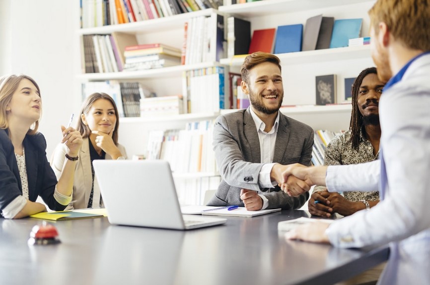 Benefits Of Hiring Professionals To Plan Your Corporate Event